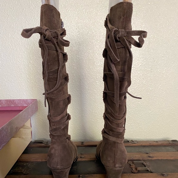 Vintage Sofft Modena lll Ebano DK brown suede boot in a size 7 M BNIB~ - Picture 4 of 9